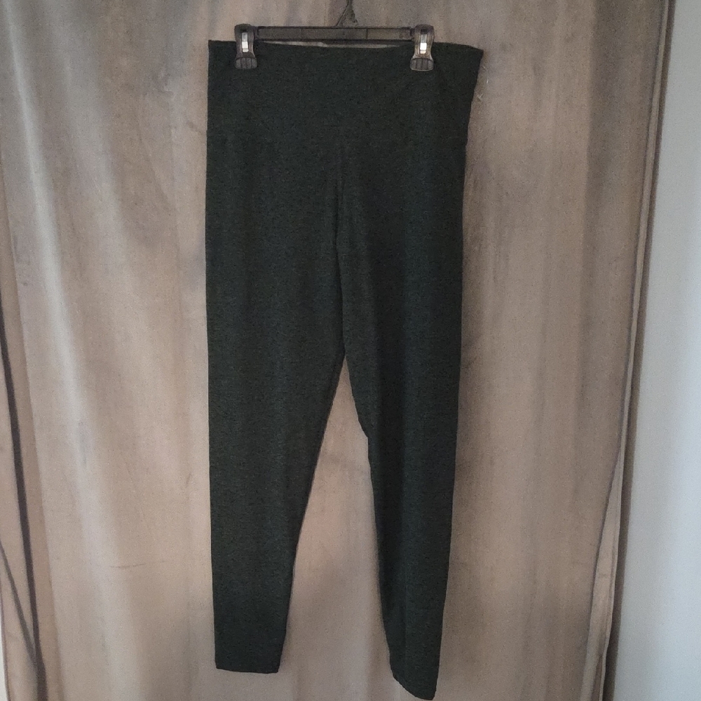 Buttercream 2X (Fits Smaller)  Women's High-Waist Leggings Green In Color